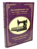 Singer Featherweight 221 Book
(Paperback)