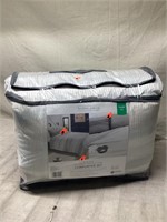 Garner Printed Seersucker Comforter Set Twin XL