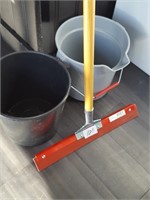 new squeegee and 2 pails