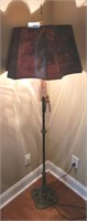FLOOR LAMP WITH WILLIAMSBURG SCENE SHADE