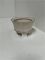 Porcelain Bowl With Lid