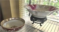 ORIENTAL BOWLS AND STAND