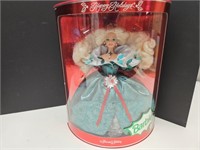 NEW 1995 Happy Holidays Special Edition Barbie