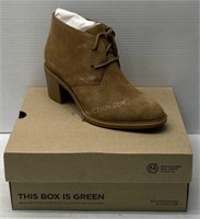 Sz 8 Ladies Clarks Ankle Boots - NEW