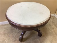 VTG. OVAL MARBLE TOP COFFEE TABLE