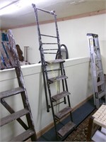 7 ft Display Ladder