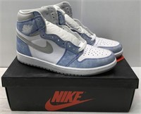 Sz 10.5 Mens Nike Air Jordan 1 Retro Shoes - NEW