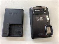 Working Olympus Digital Camera TG-820 w/Charger