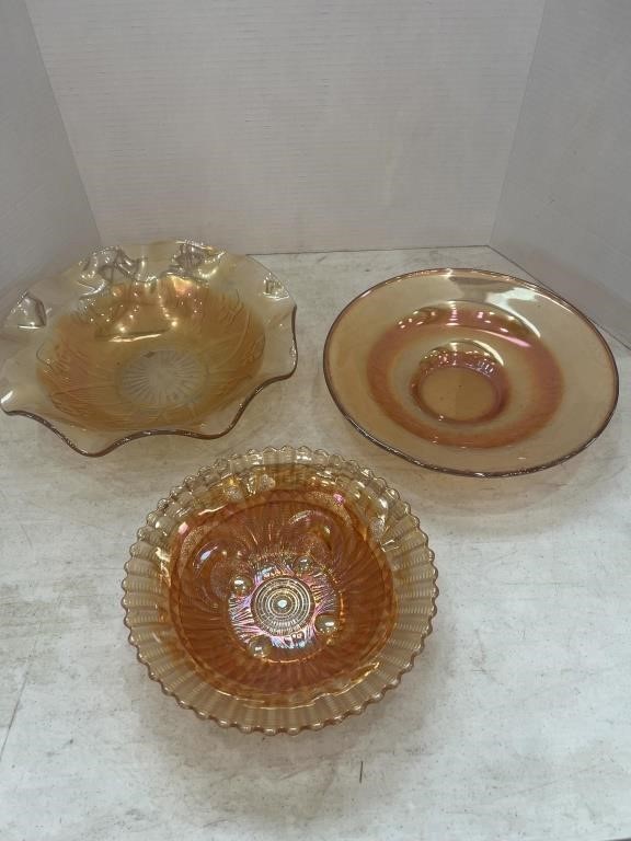 Carnival glass bowl (3)