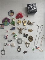 Brooches, necklaces