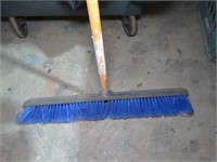 30" Floor Broom