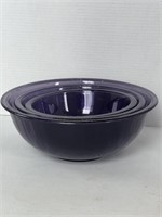 Pyrex mixing bowl set (3)