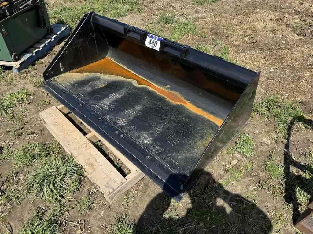 6' SKID STEER BUCKET