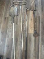 Shovel, rake, hoe, pitch fork (some damage)