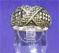 Outstanding Ladies Marcasite Silver Ring