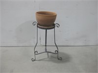 27" Clay Planter Pot W/Metal Stand