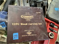 Cummins wood carving set/clips box lot