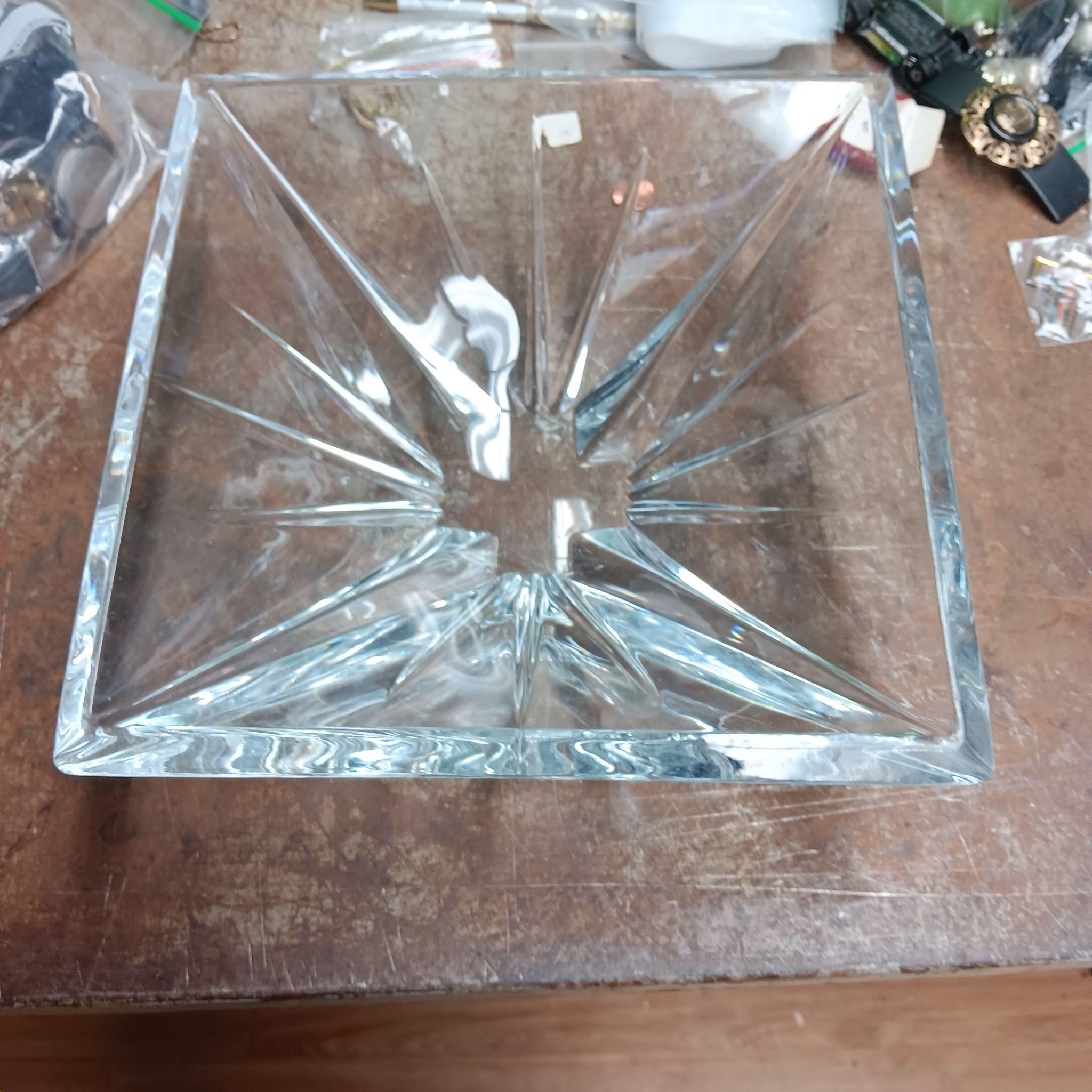Large Crystal Square Shaped Center Piece