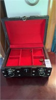 Treasure chest jewelry box