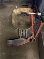 Wheelbarrow with electric scooter no charging