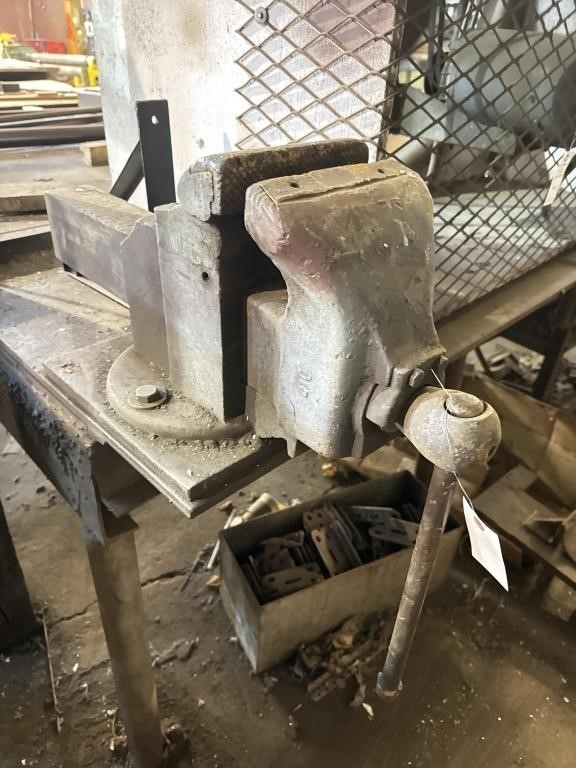Large table vice bolted to table Buyer must