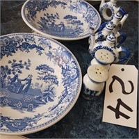 3 SPODE BLUE (GIRL AT THE WELL), 4 TEA POT NAPKIN