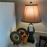 LAMP, 2 DECORATIVE PLATES