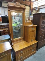 ANTIQUE OAK 4 DR/1DO DRESSER WITH HAT BOX & MIRROR