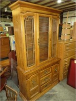 OAK 2 PC 3 DR/3DO CHINA HUTCH