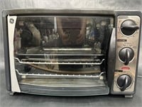 GE Metallic Toaster Oven