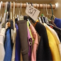 ASSORTMENT OF LADIES CLOTHES (8-12)