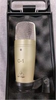 Behringer c-1 microphone