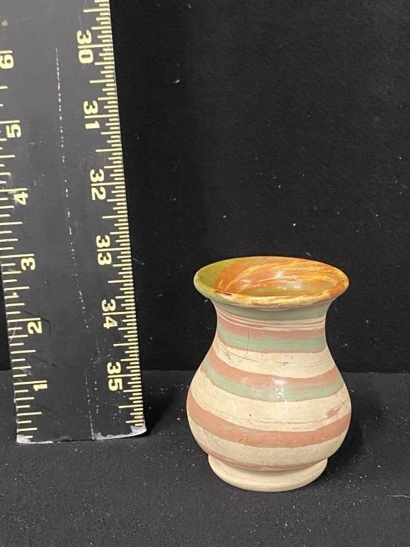 Silver Springs, FL Swirl Pottery Vase