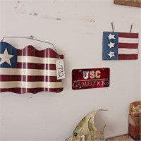 2 PATRIOT SIGNS & USC GAMECOCK TAG