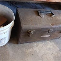 2 BUCKETS WITH CONTENTS, TOOL BOX