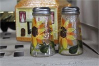 HAND PAINTED SUNFLOWER DECORATED SHAKERS