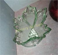 GREEN GLASS DIVDED LEAF TRAY