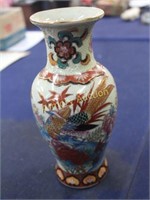 EXOTIC BIRD DECORATED ASIAN VASE