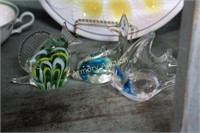 3 ART GLASS FISH PAPERWEIGHTS