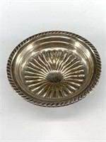 Sterling silver weighted nut dish, estimated silve