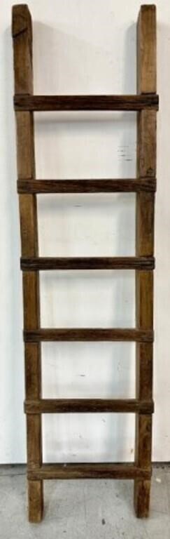 PRIMITIVE LADDER BLANKET RACK