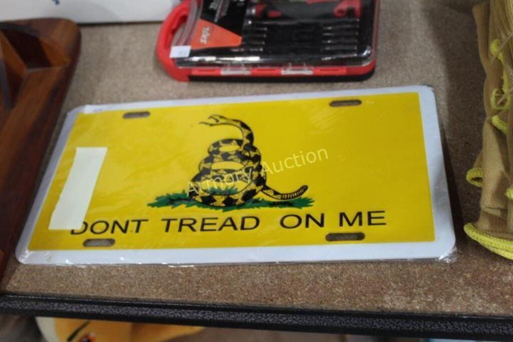 DONT TREAD ON ME LICENSE TAG