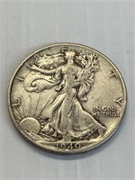 1940 Walking Liberty Silver Half Dollar