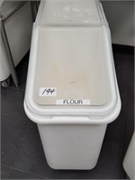 Cambro rolling ingredient bin with product