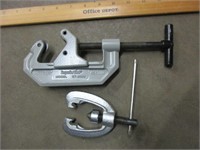 PIPE CUTTER & FLARING PRESS Mdl ST-2000 tools