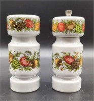 Vintage Pyrex spice of Life Peppermill & Shaker