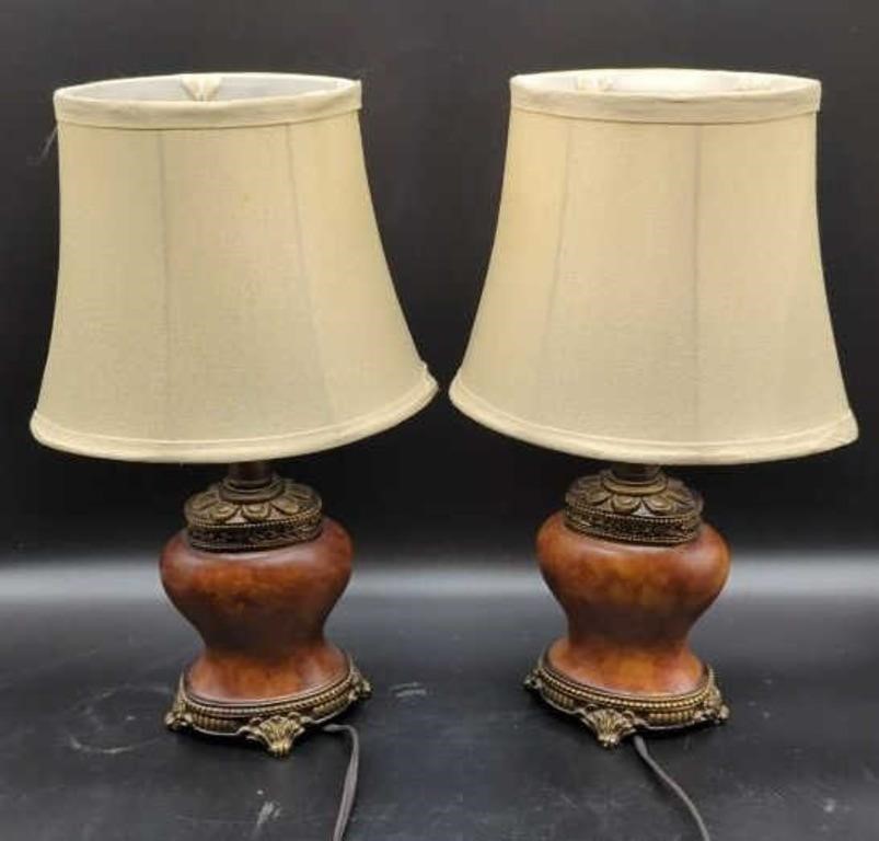 (2) Accent Lamps