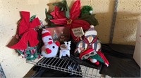 Small lot of Christmas decorations