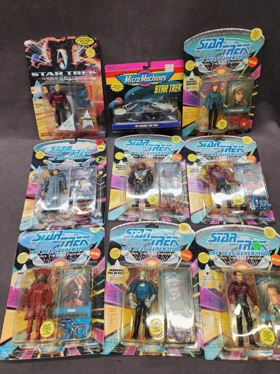 8 Ster Trek Next Generation Action Figures and