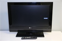 LG 26” LCD HD TV w/Remote